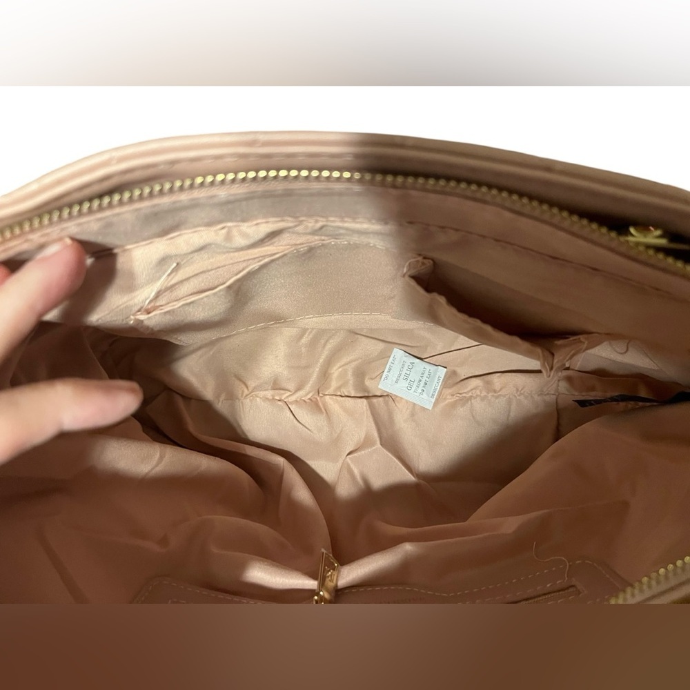 Badgley Mischka Large Blush Quilted Tote Bag with Gold Chain Handles NWT - Picture 4 of 4